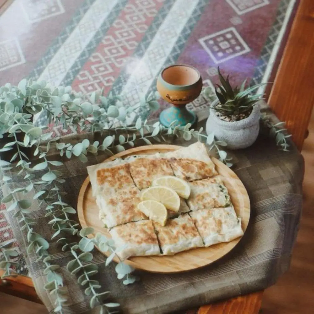 مطبق قشطة